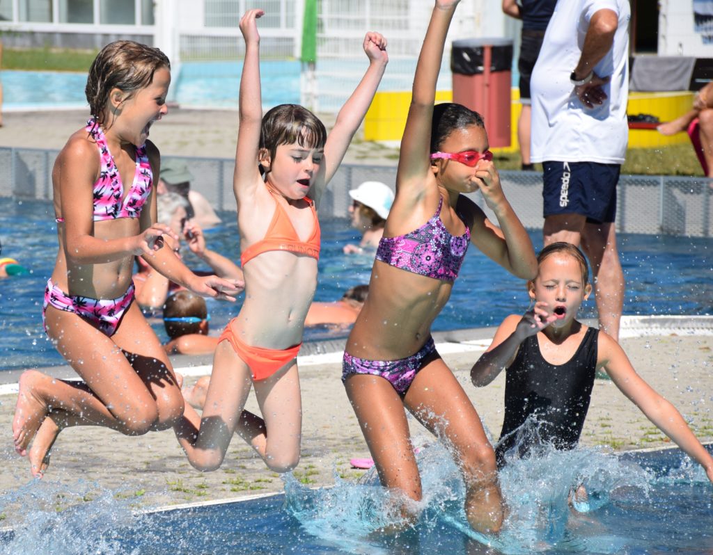 Sonne, Spiel, Spaß, Sport am und im Wasser beim 2. Schwimmcamp des USV Krems